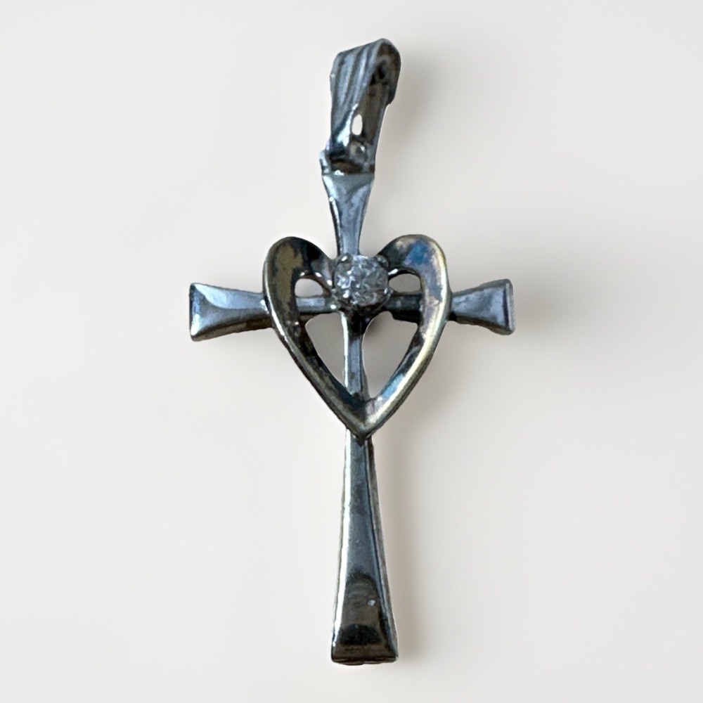 Vintage Cross Pendant Sterling Silver Heart White CZ 925 .8g 1 Inch Dainty